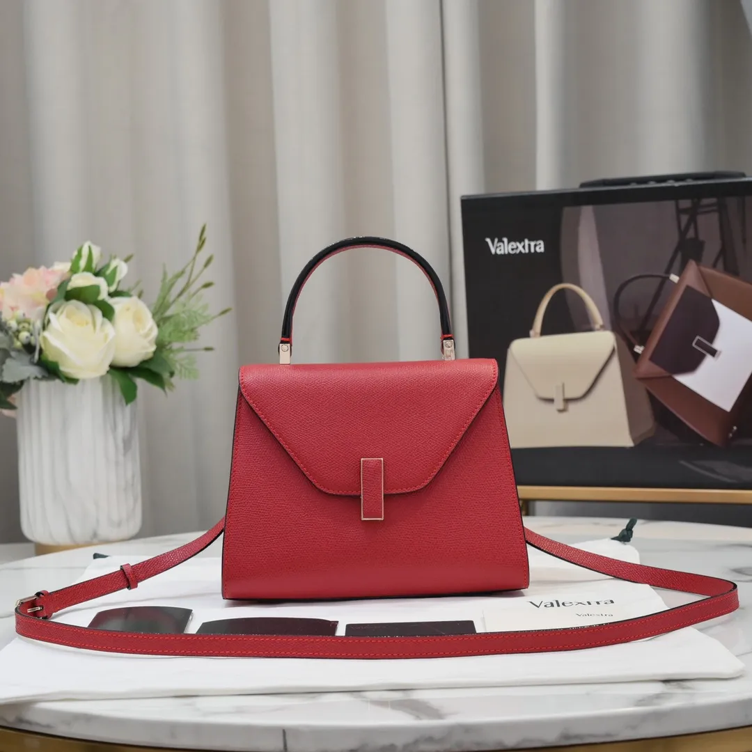 22cm red
